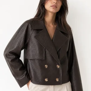 Chaqueta efecto piel marrón